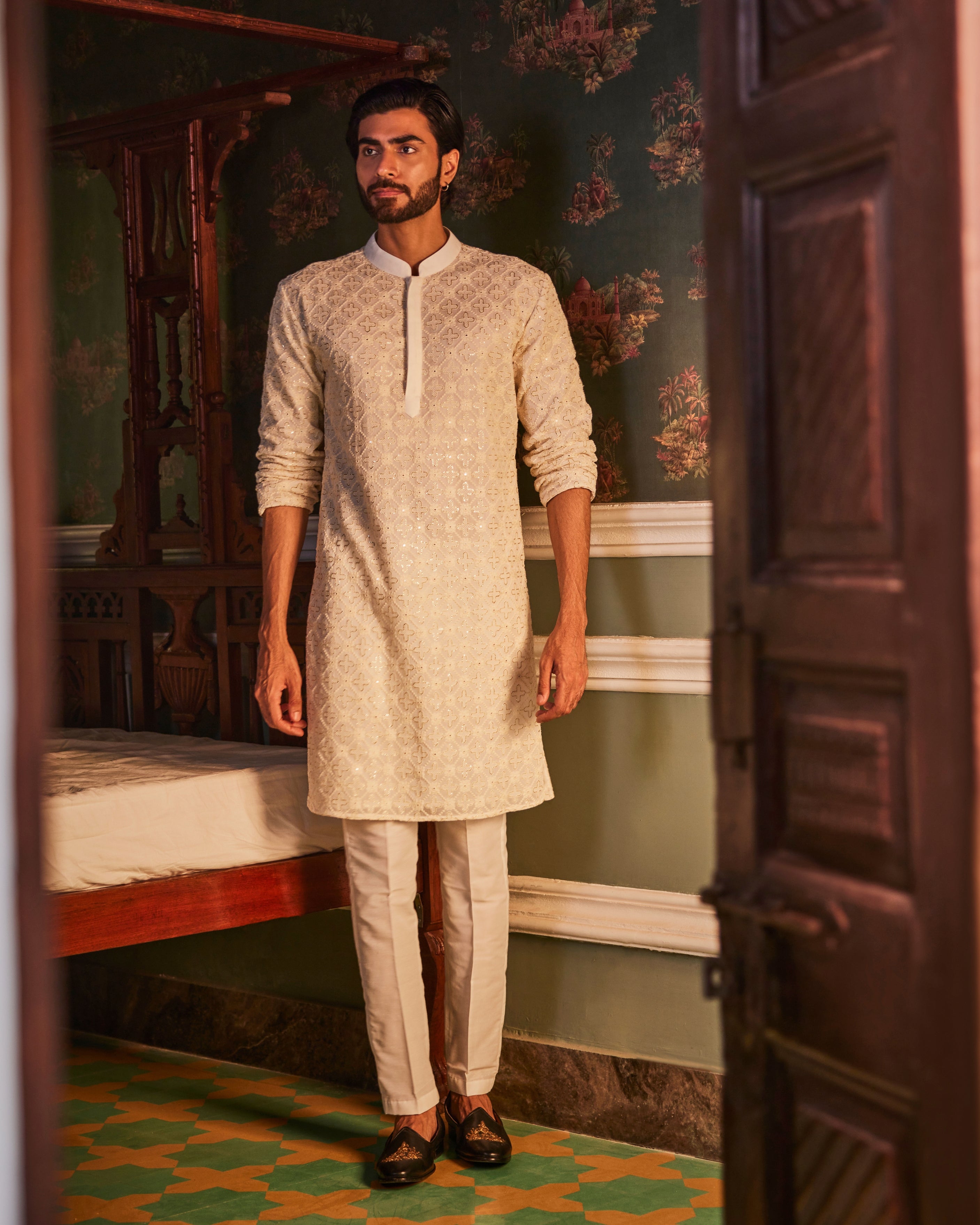 Lucas Kurta in Ivory Star