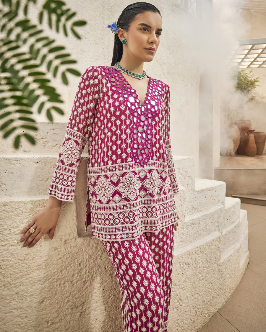 Kiara Slim Tunic with Narrow Pants in Rubis