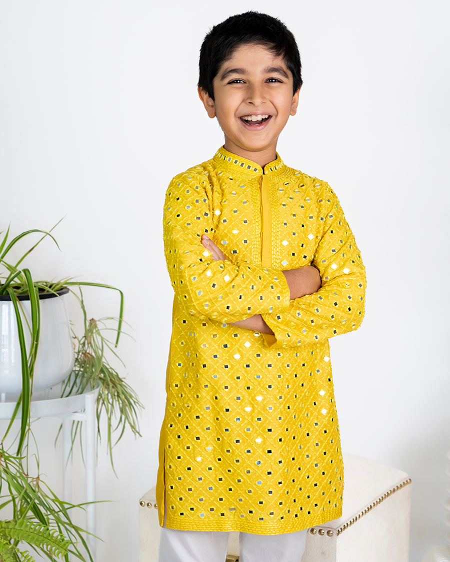 Stardust Kurta Set in Mango Mirror Jaal