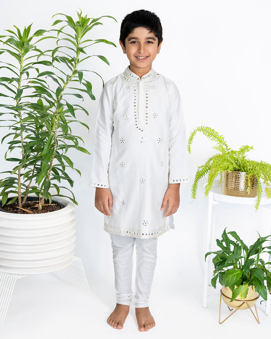 Stardust Kurta Set in Ivory Mirror Butti