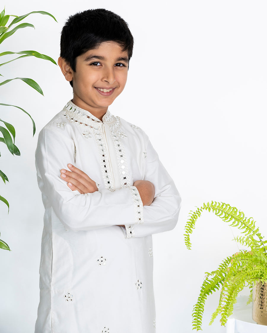 Stardust Kurta Set in Ivory Mirror Butti