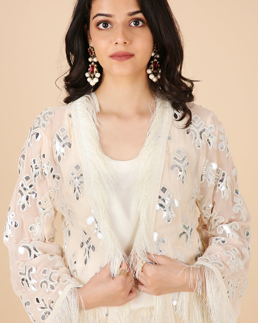 Sheesh Mahal Cape in Beige