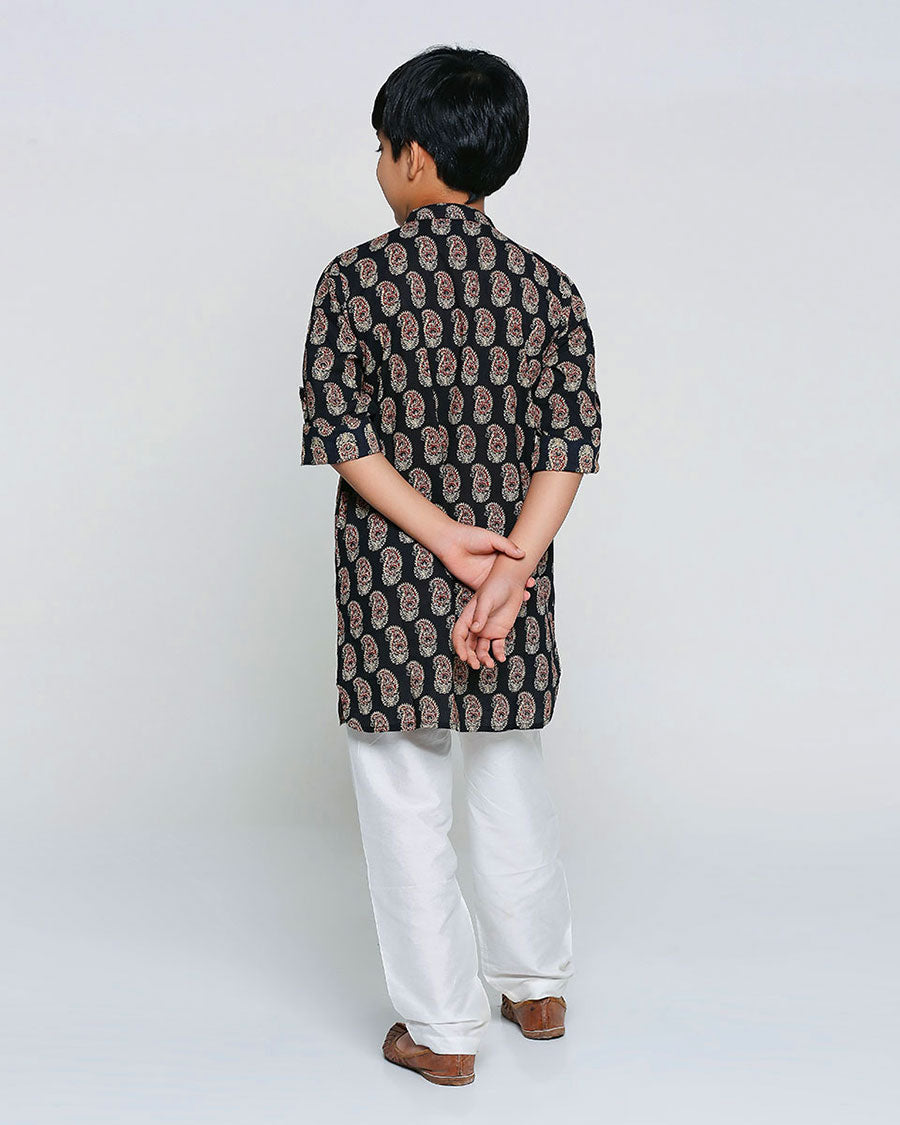 Mylo Kurta Set in Midnight Paisley