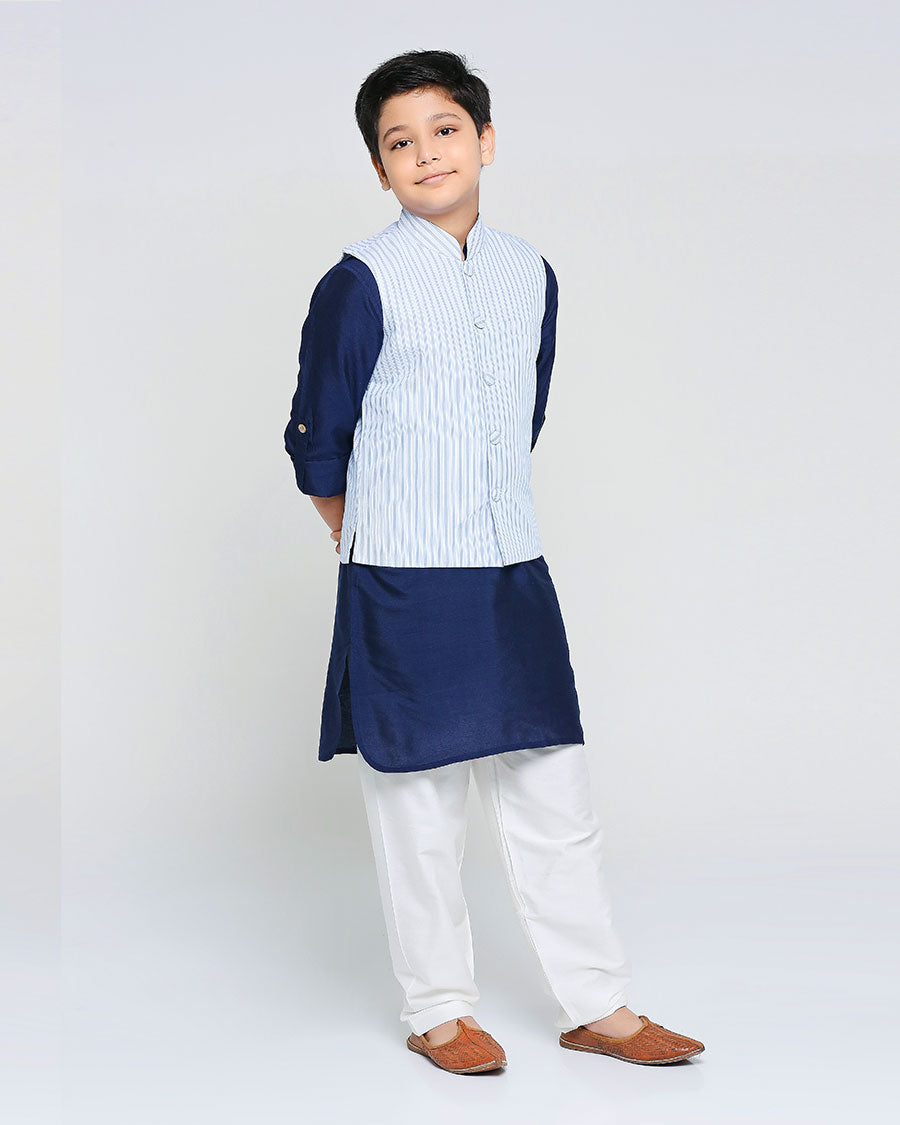 Mylo Kurta Set in Navy Stripe