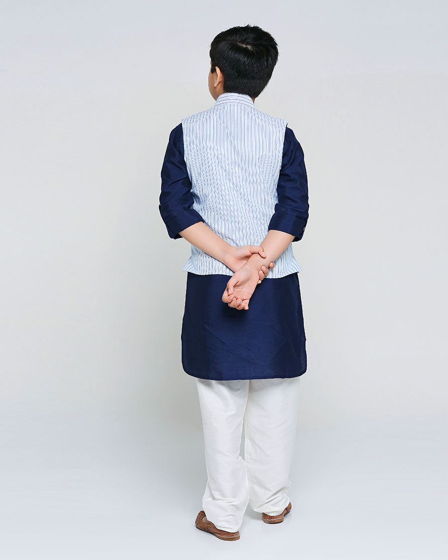Mylo Kurta Set in Navy Stripe