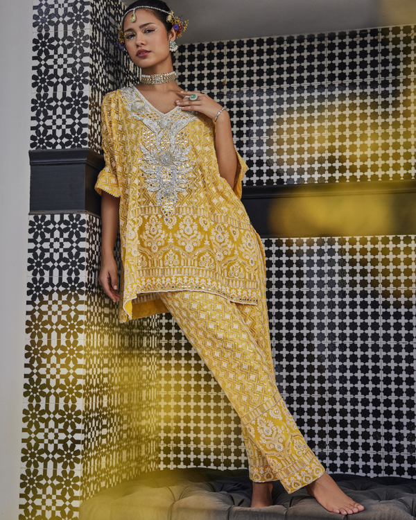 Leila Relaxed Fit Tunic with Gota and Mirror Yoke and Narrow Pants in Mango