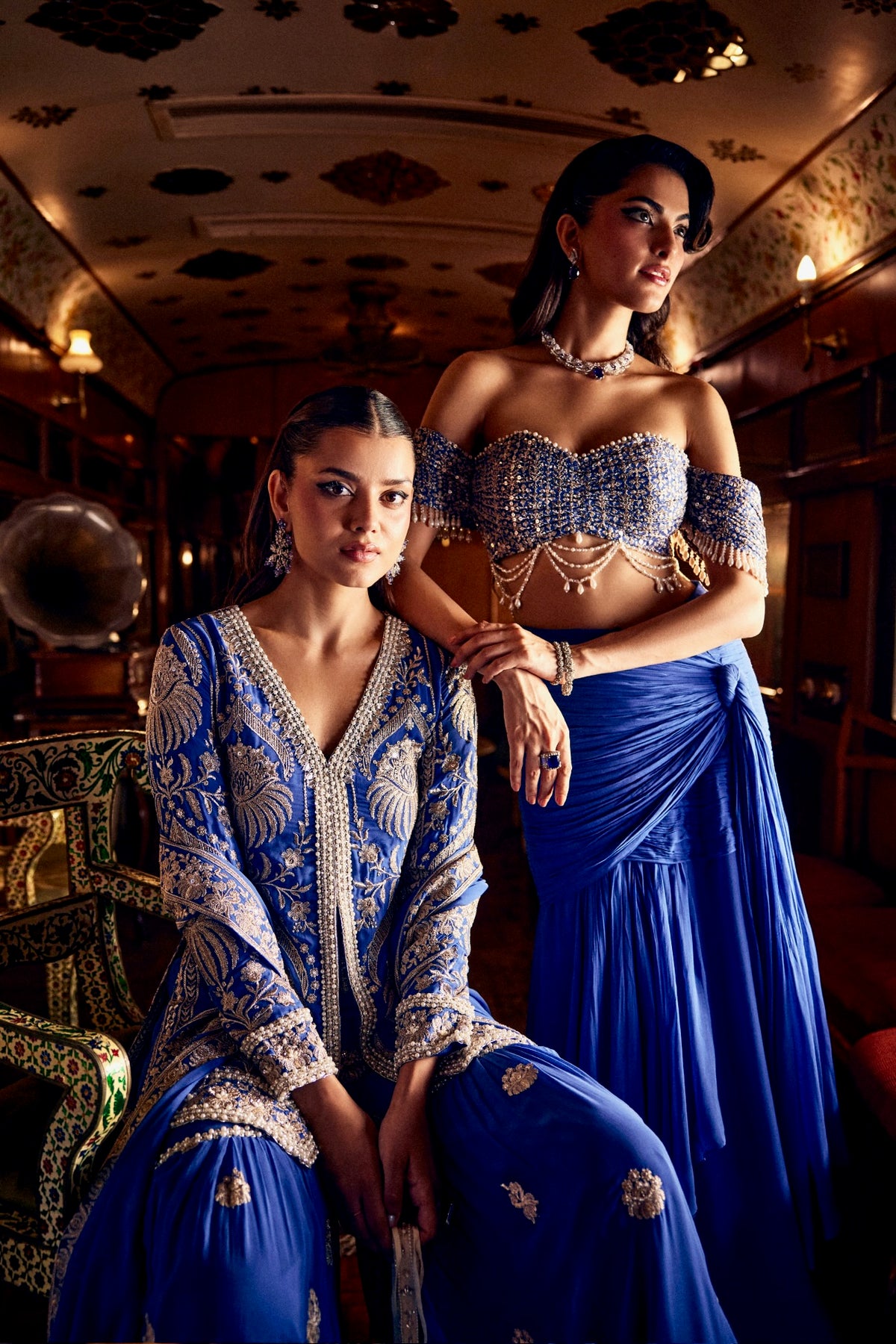 Perle Shahara Set in Cobalt Zari