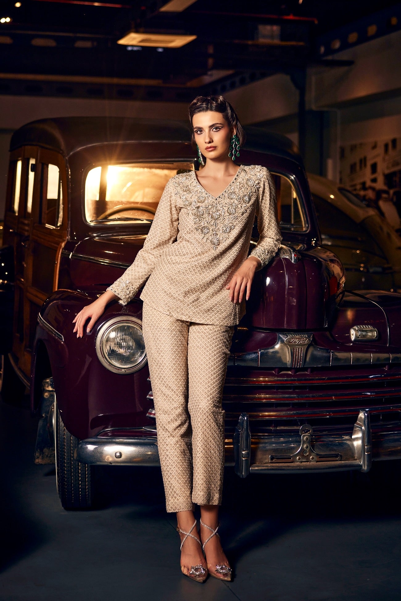 Perle Round Hem Tunic and Pants in Ivory Zari