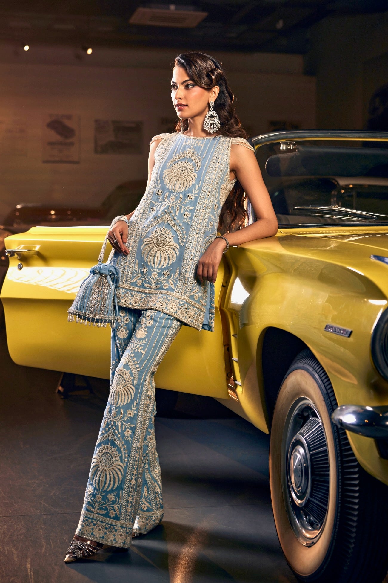 Perle In-Cut Tunic Set in Sky Blue Thread