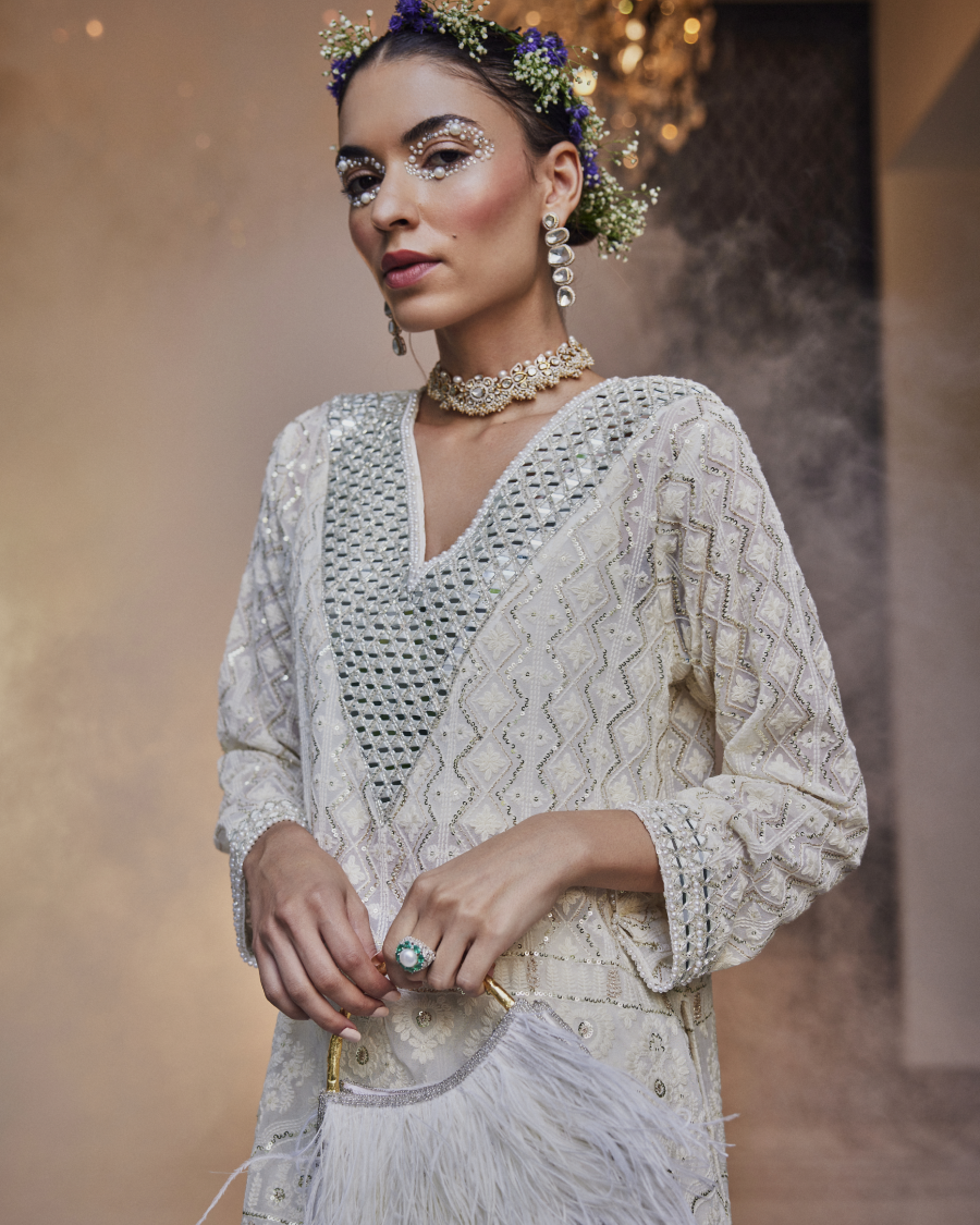 Kiara Slim tunic with V-neck Mirror and Pallazos in Ivory