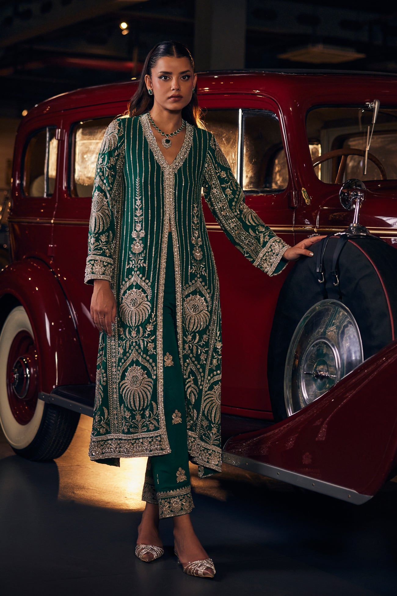 Perle Long Jacket with Pants in Emerald Zari