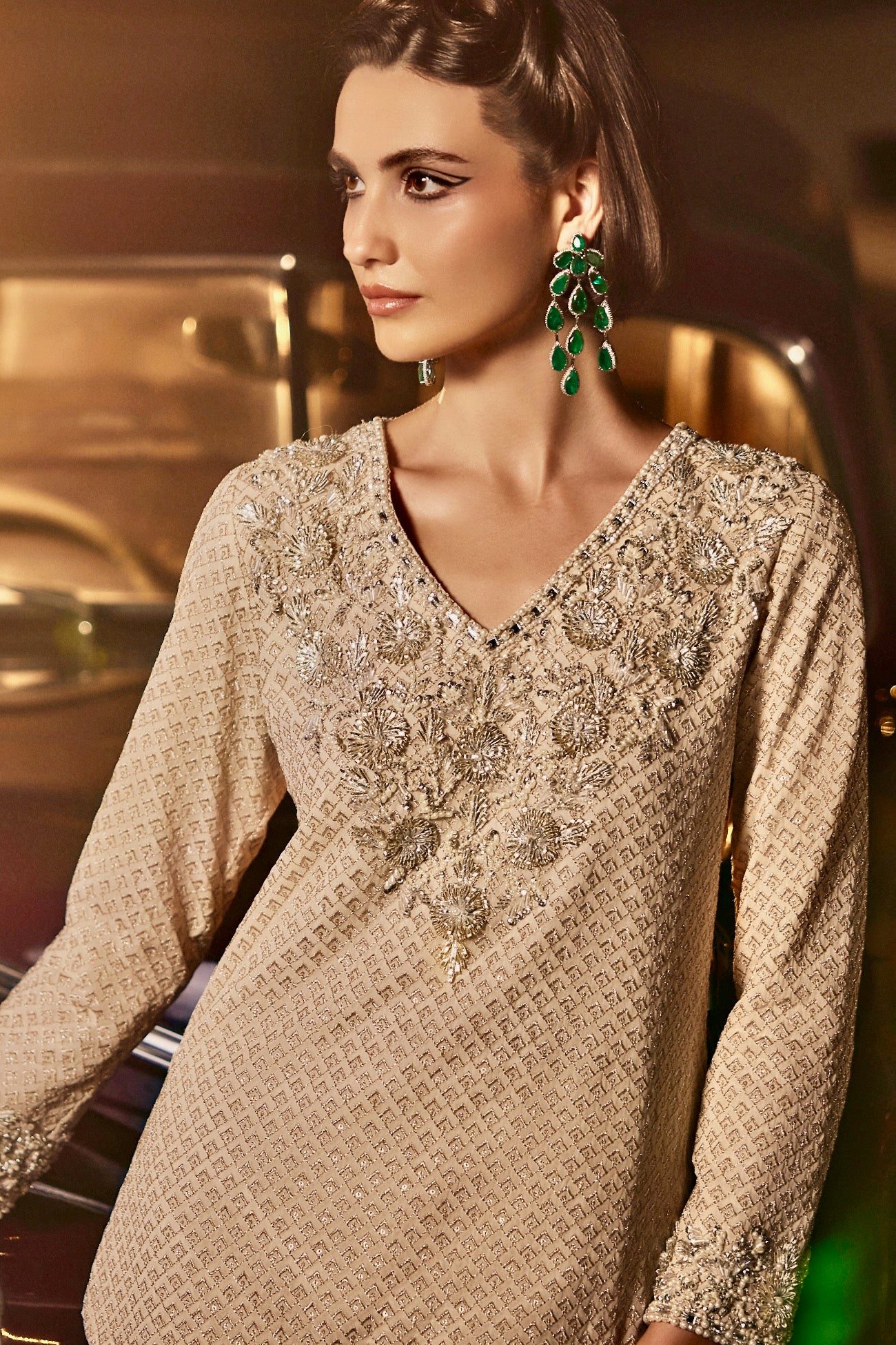 Perle Round Hem Tunic and Pants in Ivory Zari
